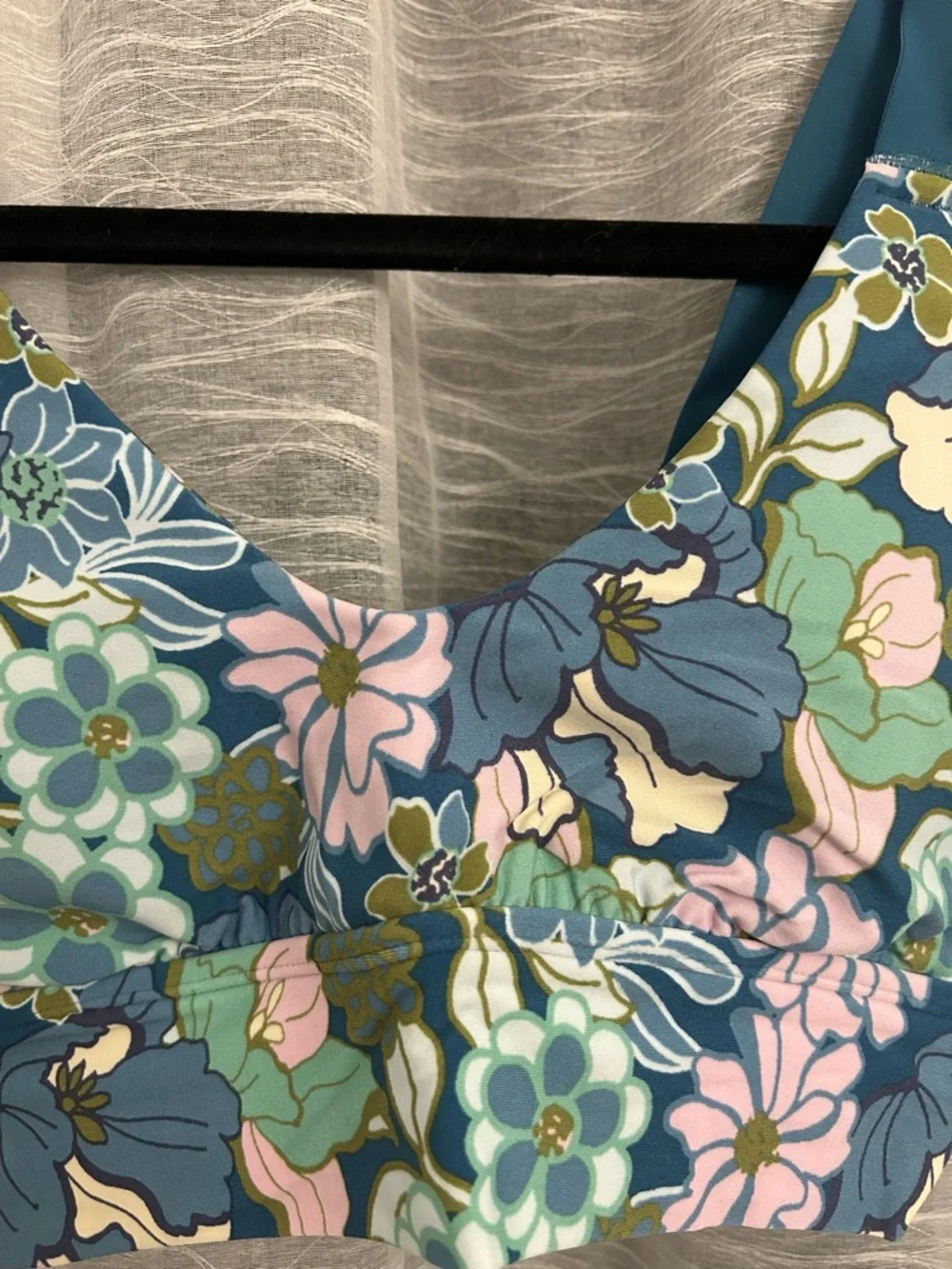 Aerie Floral Sports Bra in Teal, Pink, Green - Picture 2 of 4